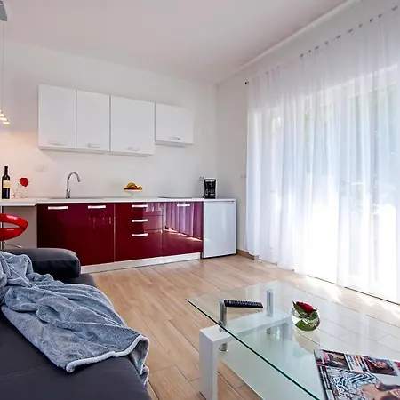 Apartmani&soba Mimi Vendégház
